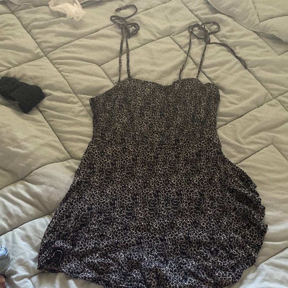 Romper . It only been worn twice.